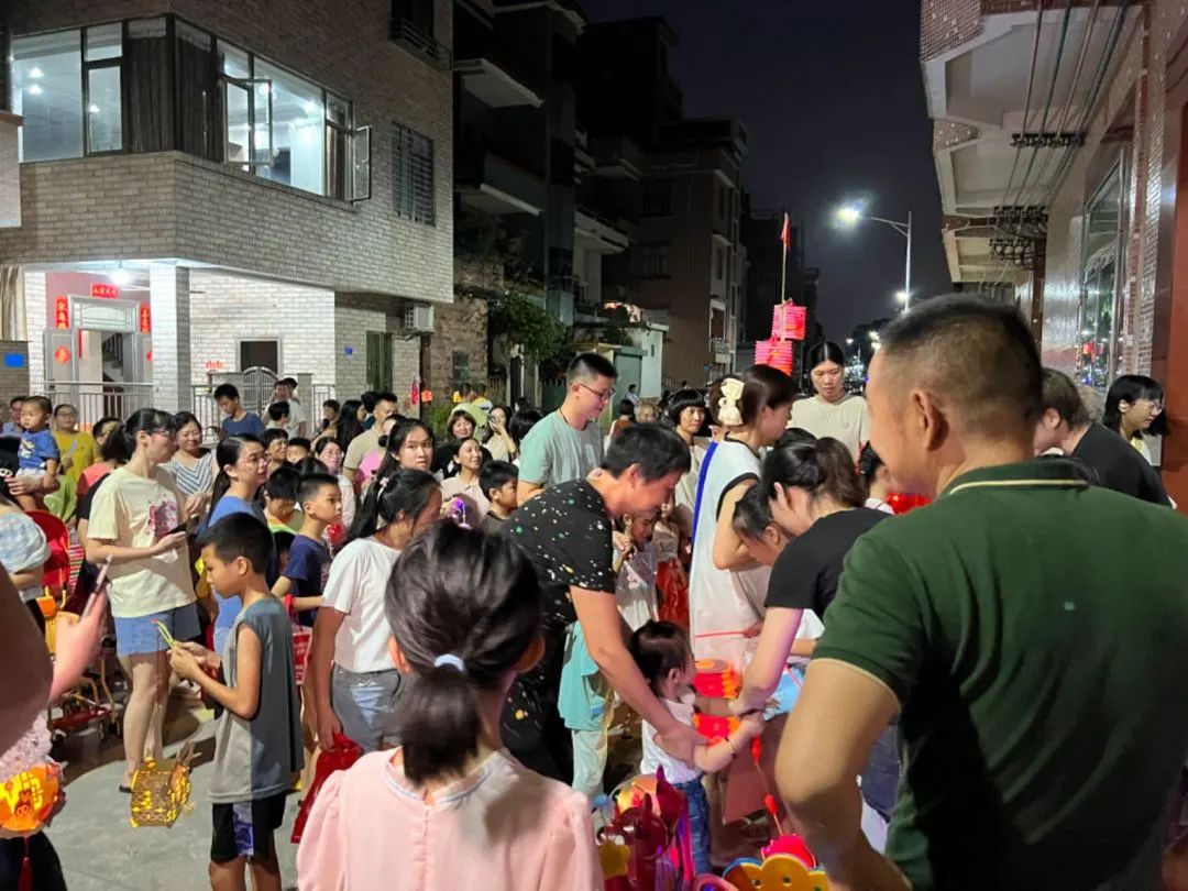 今天起不来的东莞人，昨晚都去了这里...