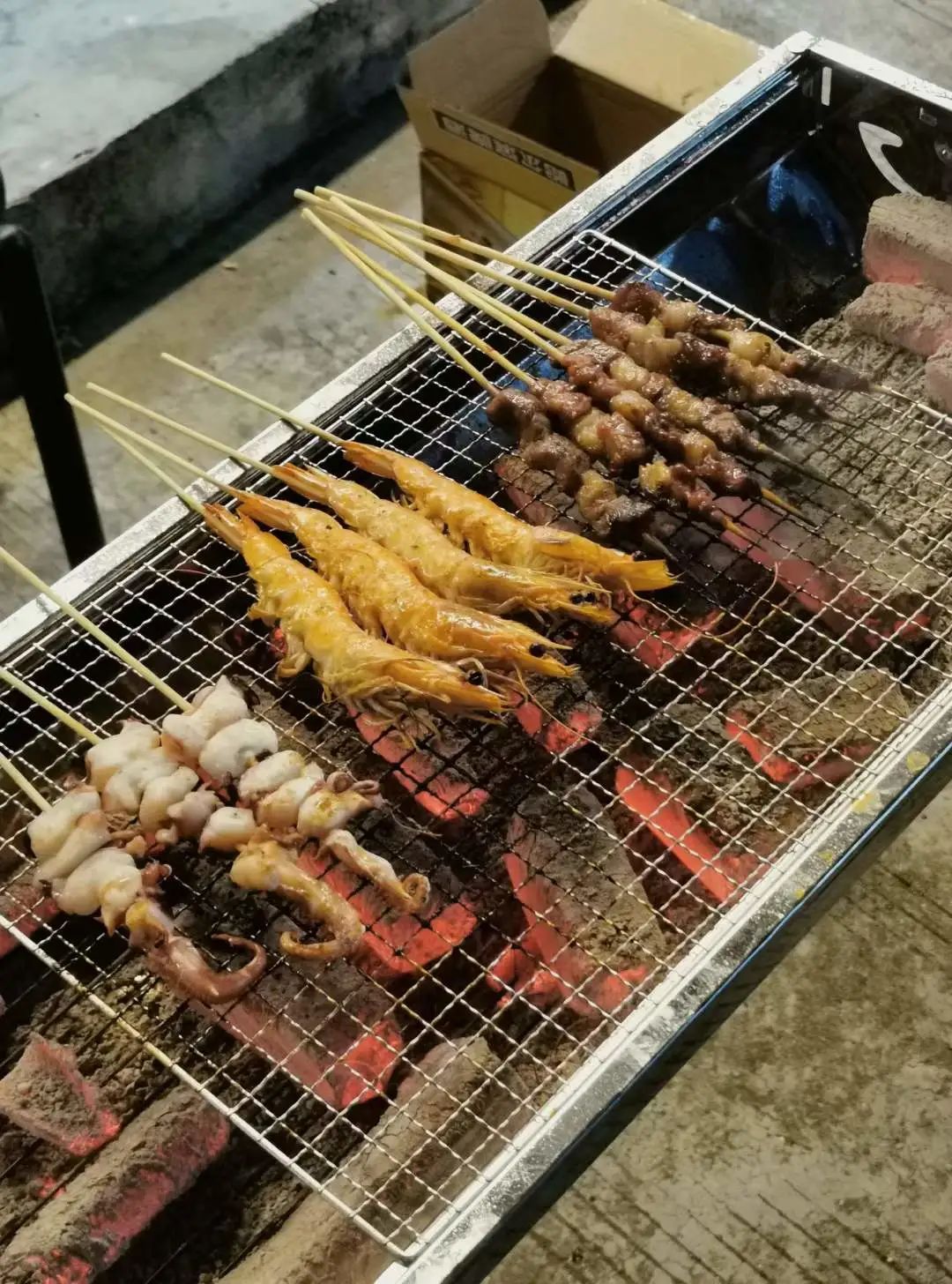 今天起不来的东莞人，昨晚都去了这里...