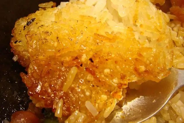 年货节钜惠 |广东降温？煲仔饭很暖！明华、旗峰腊肠全场8折！还有礼品等你拿！