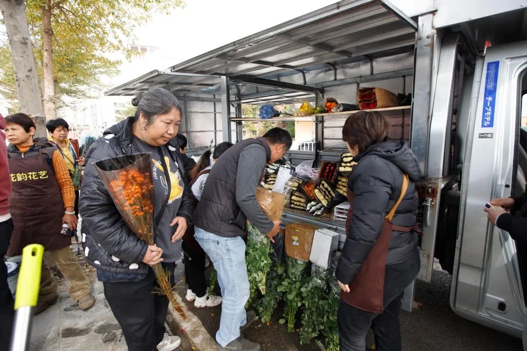 到莞城过大年！你熟悉的花街、水果街，都回来啦！