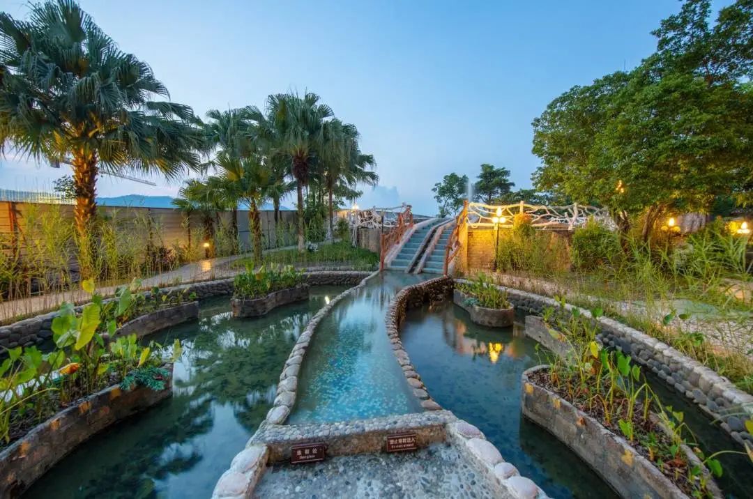 春节可用！！全家出游一价全包！性价比逆天， 宝藏C位温泉度假，166元/人打卡『尚天然』温泉小镇！