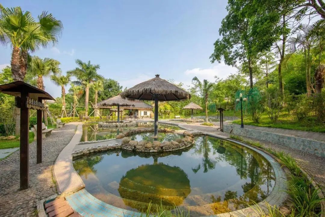 春节可用！！全家出游一价全包！性价比逆天， 宝藏C位温泉度假，166元/人打卡『尚天然』温泉小镇！