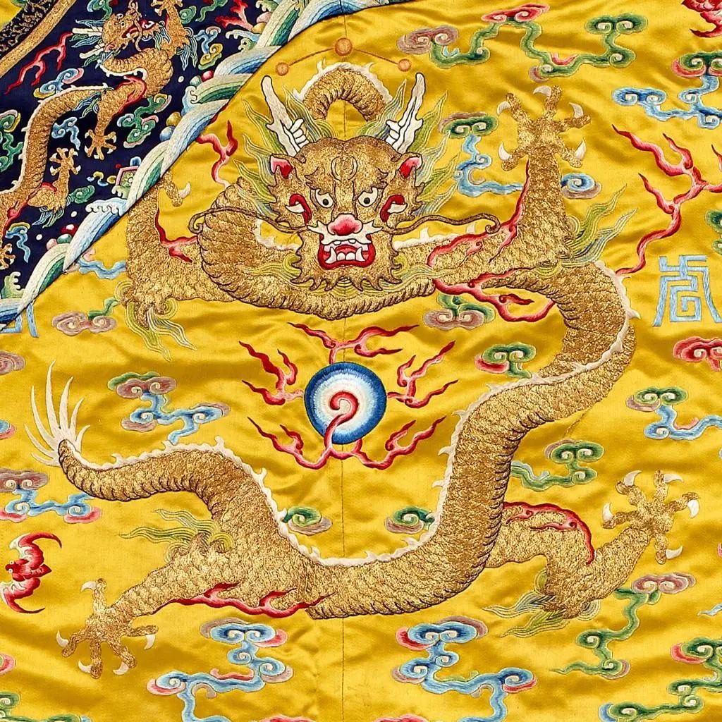 春节送礼太体面了！实物美炸！10元龙币和20元龙钞！不用排队也能入手！