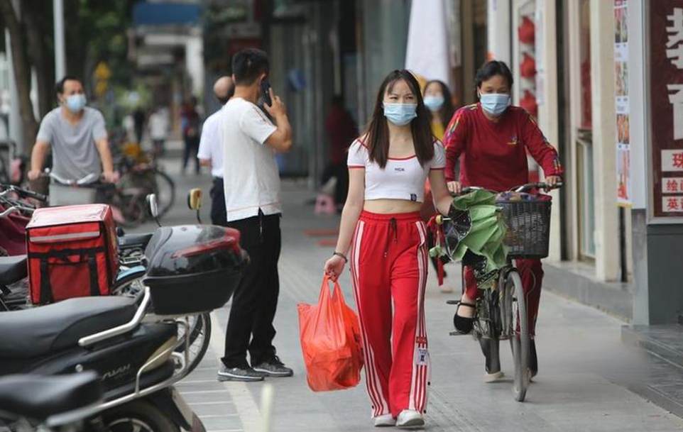 紧急！停课停运！非必要不外出！东莞人挺住！