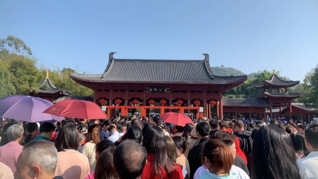 谁说东莞过年是空城？直接挤到你怀疑人生！