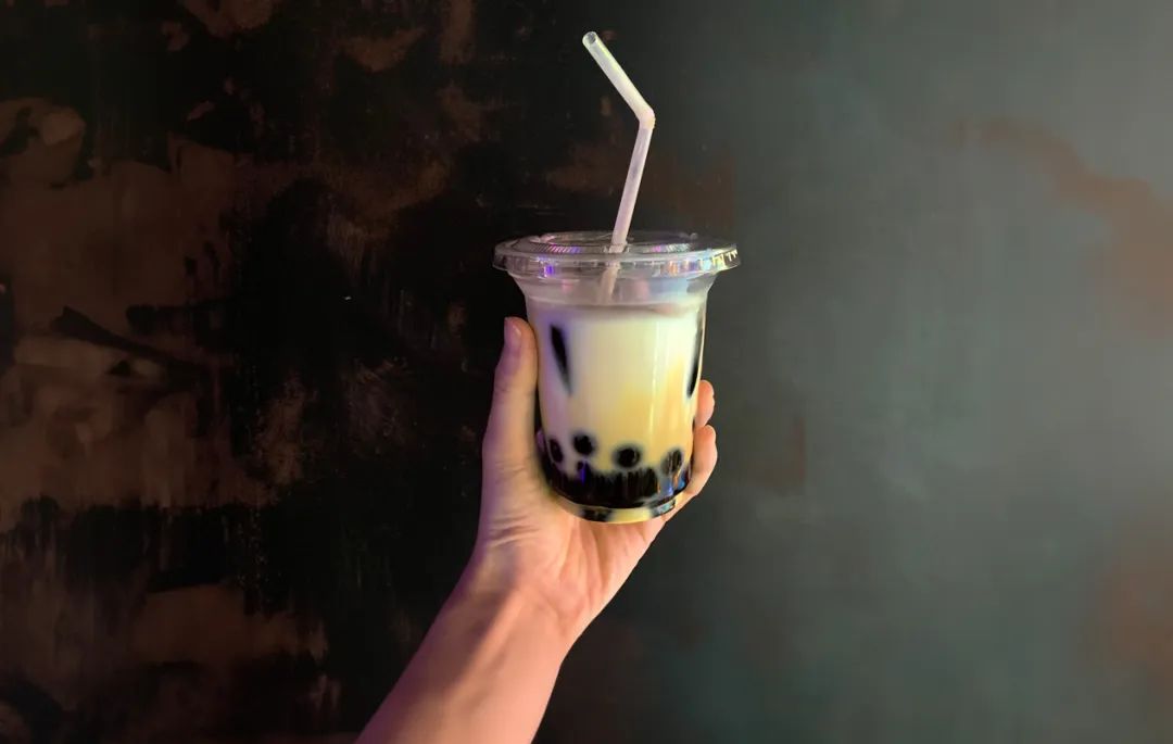 三个月喝了1000块钱奶茶！“奶茶上瘾”是一种病，从里到外伤全身！