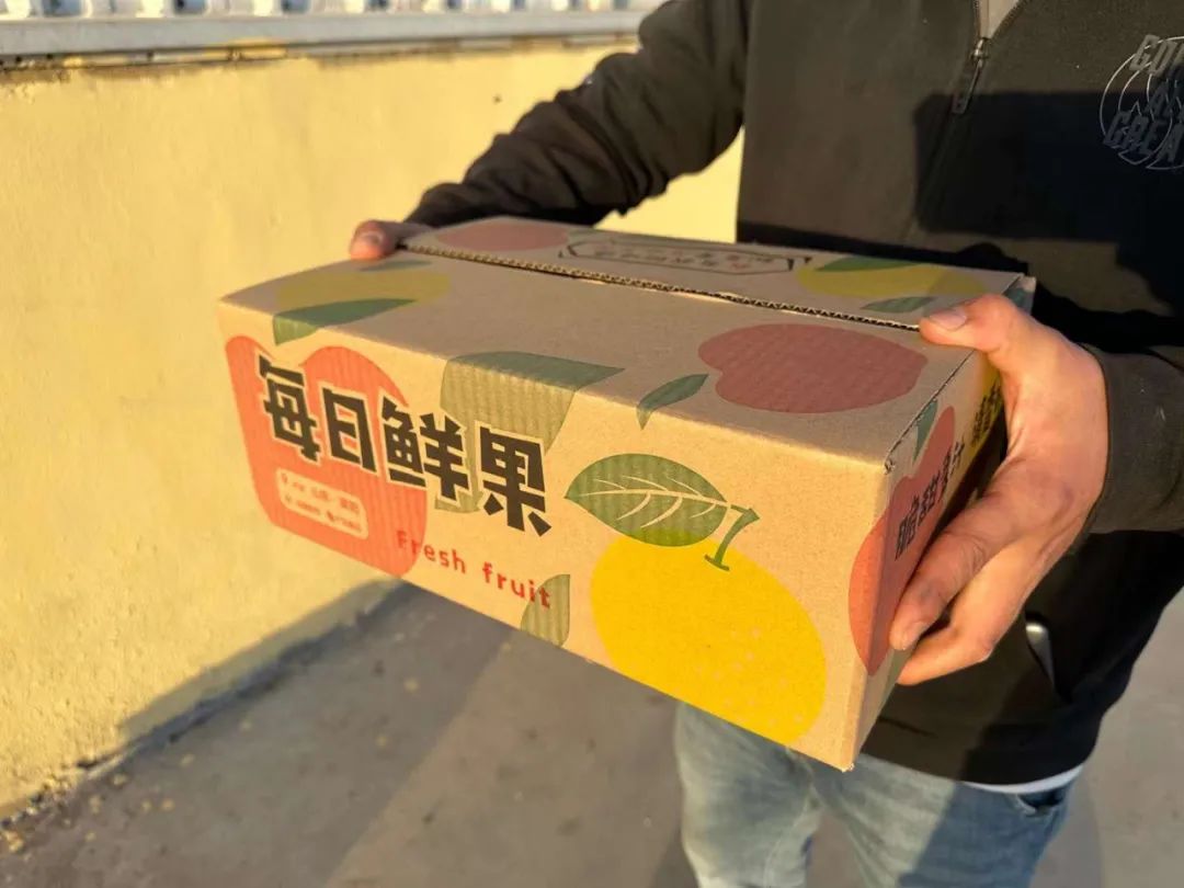 【烟台栖霞苹果25.9/箱】脆甜多汁！老农对生态种植的坚守！