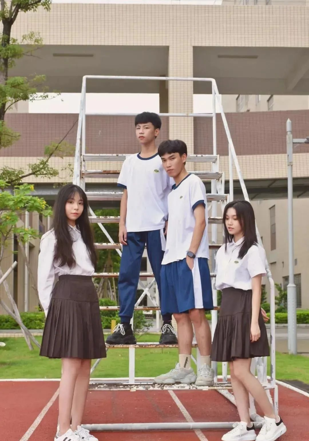 网传“东莞参考深圳统一校服”？回应来了！