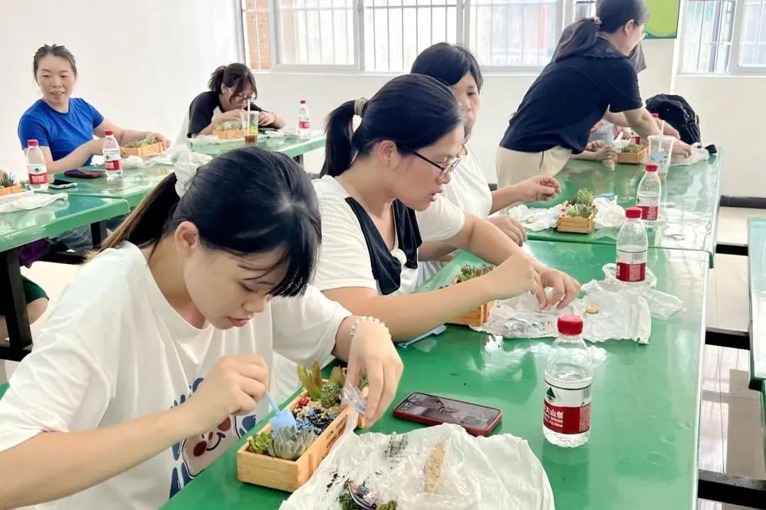 教育部推介！南城免费“成人托管班”凭实力出圈啦！