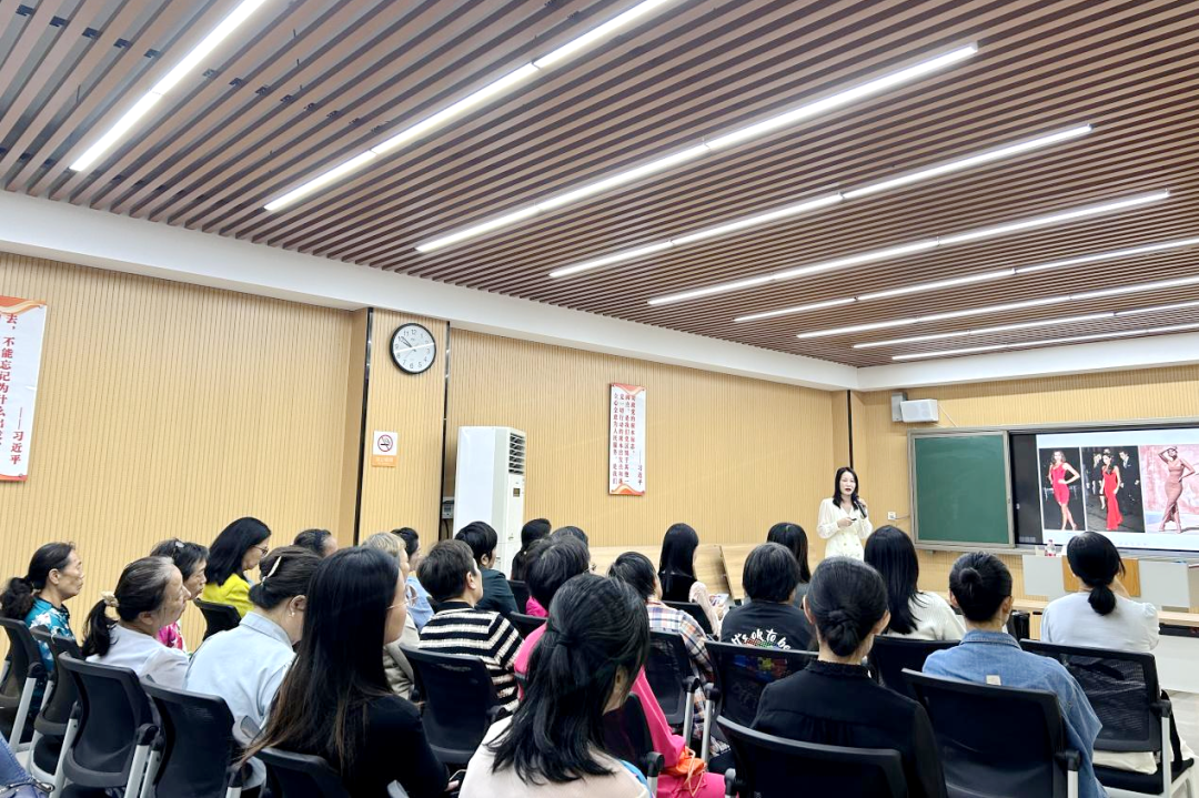 教育部推介！南城免费“成人托管班”凭实力出圈啦！