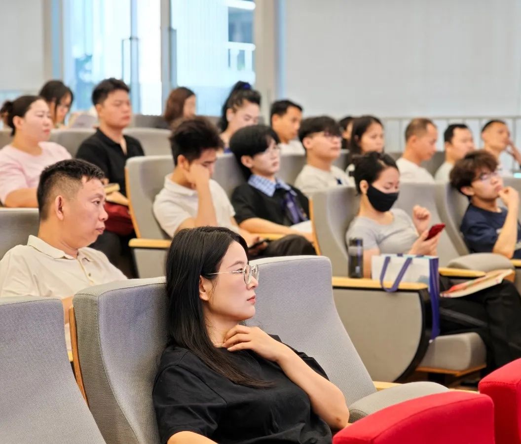 025年东莞成人高考招生报名开始啦！最高补贴6020元！在职可报名！"